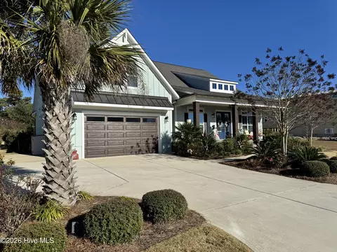 163 Voyager Way, Hampstead, NC 28443