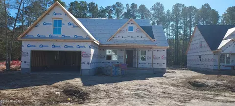 118 Rolling Water Ln, Swansboro, NC 28584