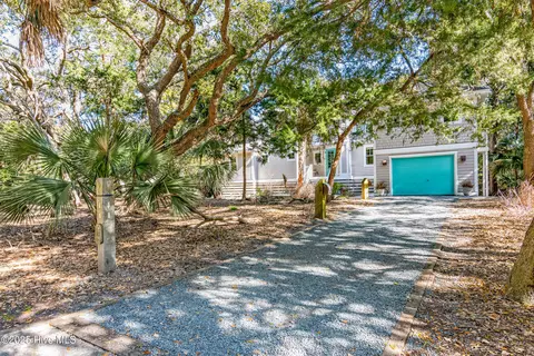11 Red Cedar Trl, Bald Head Island, NC 28461