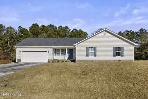 108 White Stone Ct, Jacksonville, NC 28546