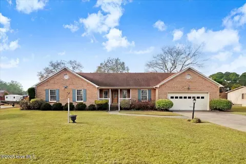 2660 Saint John Cir #NA, Kinston, NC 28504