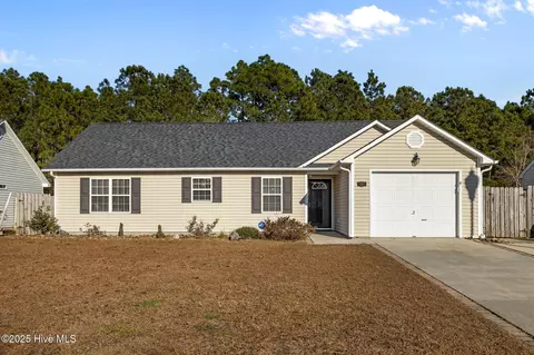 332 Foxhall Rd, Newport, NC 28570