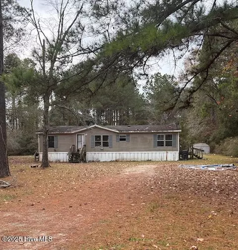 565 Arbor Dr SE, Bolivia, NC 28422
