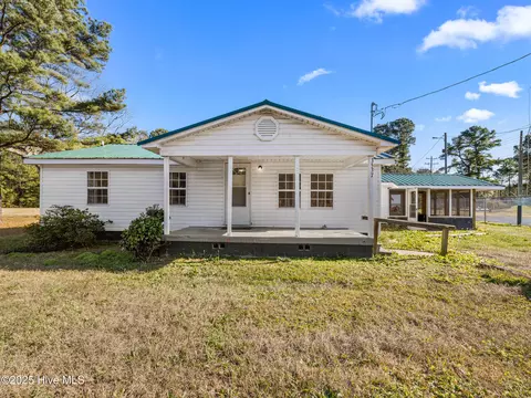 3537 S Nc 11 Hwy, Wallace, NC 28466