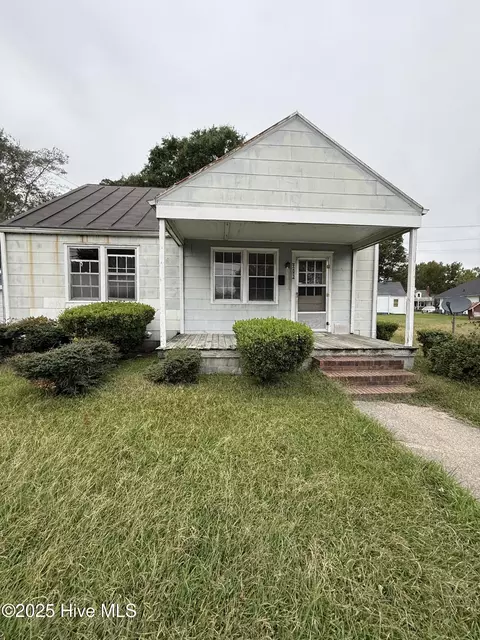 903 N Oakum St, Edenton, NC 27932