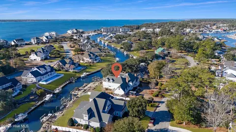 5207 Webb Ct, Morehead City, NC 28557