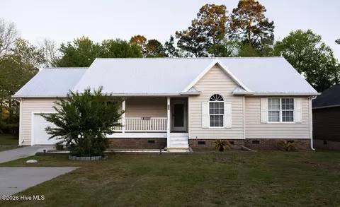 285 Riverside Dr SW, Supply, NC 28462