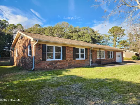 116 Kelly Rd, Wilmington, NC 28409