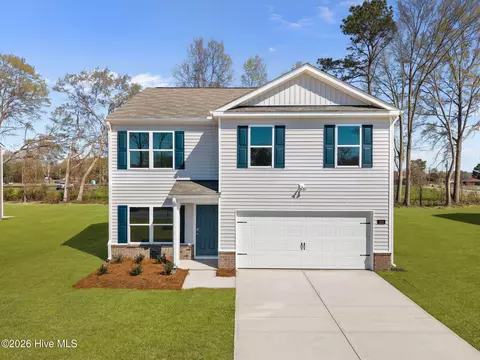 104 Claude St, La Grange, NC 28551
