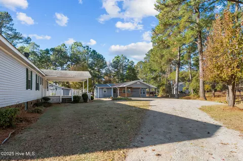 Exterior - 42 Low Tide Ln, Bath, NC 27808 photo 2 of 6