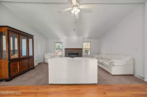 Living - 42 Low Tide Ln, Bath, NC 27808 photo 2 of 4