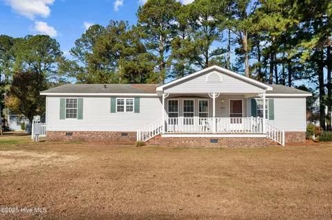 Exterior - 42 Low Tide Ln, Bath, NC 27808 photo 1 of 6