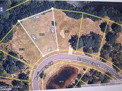 7413 Branford Cir SW, Sunset Beach, NC 28468