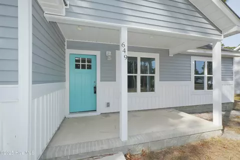 Exterior - 649 Prospect Rd, Boiling Spring Lakes, NC 28461 photo 1 of 3