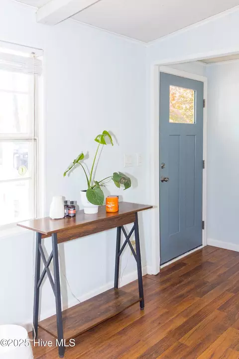 Entry Way - 312 Peanut Rd, Hampstead, NC 28443 photo 1 of 2