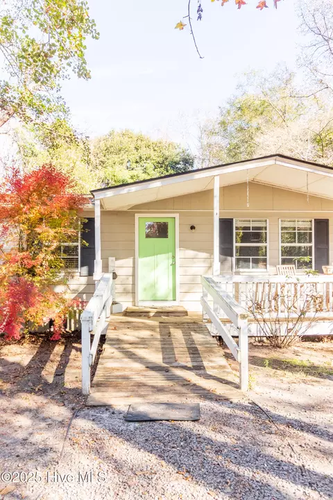 Exterior - 312 Peanut Rd, Hampstead, NC 28443 photo 10 of 10