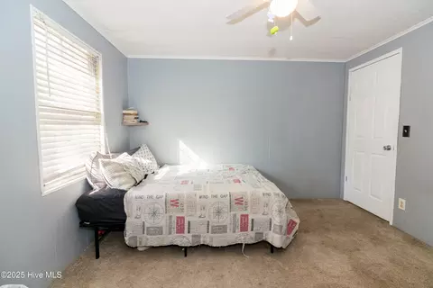 Bedroom - 312 Peanut Rd, Hampstead, NC 28443 photo 5 of 5