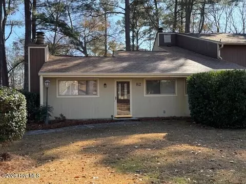 82 Quarterdeck Townes, New Bern, NC 28562