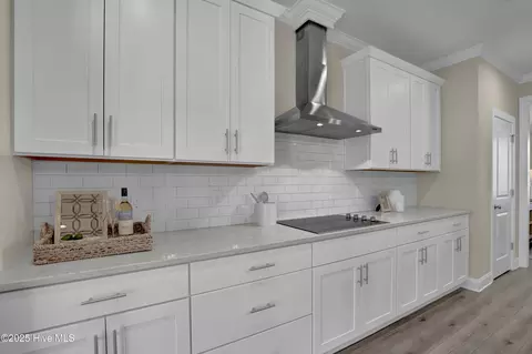Kitchen - 102 E Yellow Lois Dr, Hampstead, NC 28443 photo 5 of 7