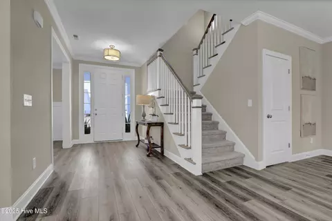 Entry Way - 102 E Yellow Lois Dr, Hampstead, NC 28443 photo 2 of 4