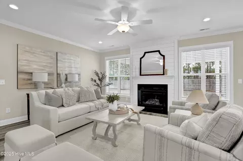 Living - 102 E Yellow Lois Dr, Hampstead, NC 28443 photo 2 of 2