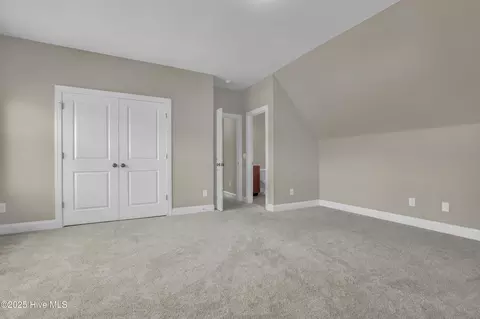 Bedroom - 102 E Yellow Lois Dr, Hampstead, NC 28443 photo 4 of 10