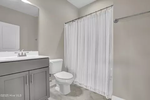 Bath - 102 E Yellow Lois Dr, Hampstead, NC 28443 photo 2 of 4