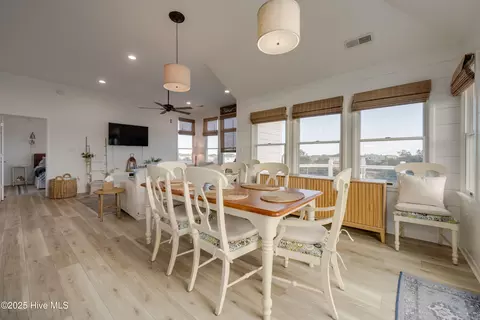 Dining - 824 Windswept Ct, Corolla, NC 27927 photo 3 of 3