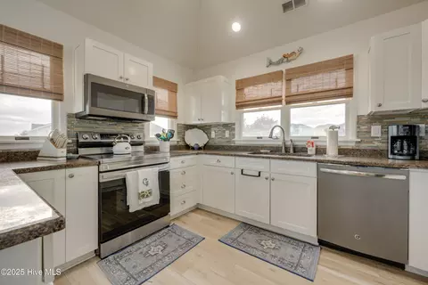Kitchen - 824 Windswept Ct, Corolla, NC 27927 photo 2 of 3