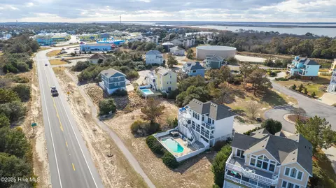 View/Area - 824 Windswept Ct, Corolla, NC 27927 photo 15 of 22