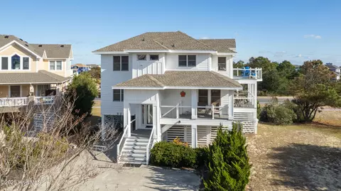 824 Windswept Ct, Corolla, NC 27927