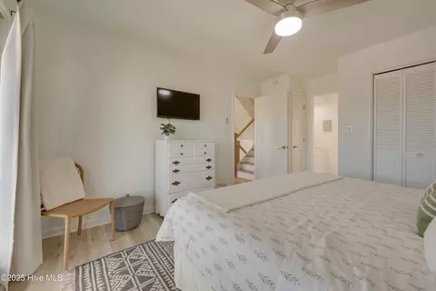 Bedroom - 824 Windswept Ct, Corolla, NC 27927 photo 6 of 13