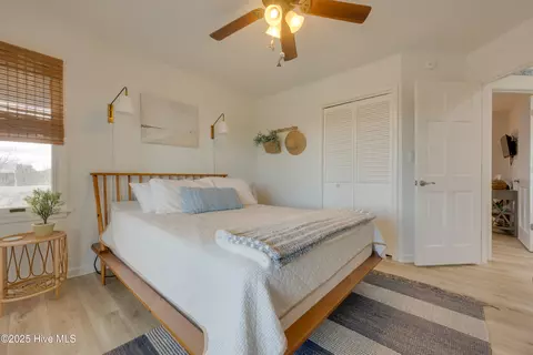 Bedroom - 824 Windswept Ct, Corolla, NC 27927 photo 10 of 13