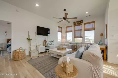 Living - 824 Windswept Ct, Corolla, NC 27927 photo 1 of 8