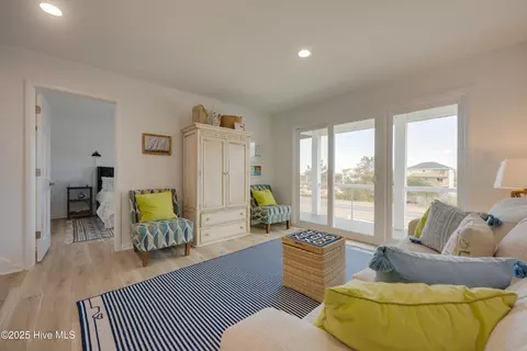 Living - 824 Windswept Ct, Corolla, NC 27927 photo 6 of 8