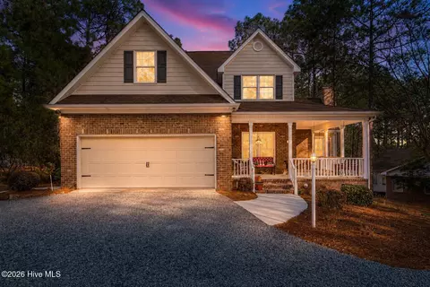 176 Simmons Dr, West End, NC 27376