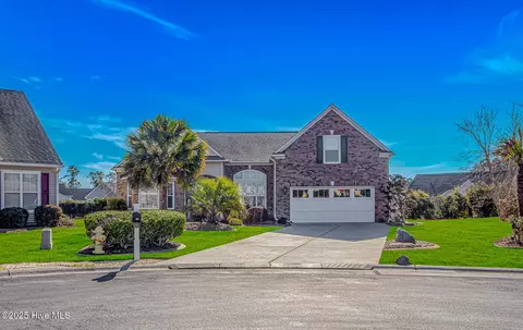 693 Donmovin Ct, Calabash, NC 28467