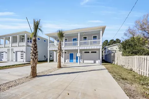 1516 Pinfish Ln, Carolina Beach, NC 28428