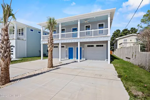 1516 Pinfish Ln, Carolina Beach, NC 28428
