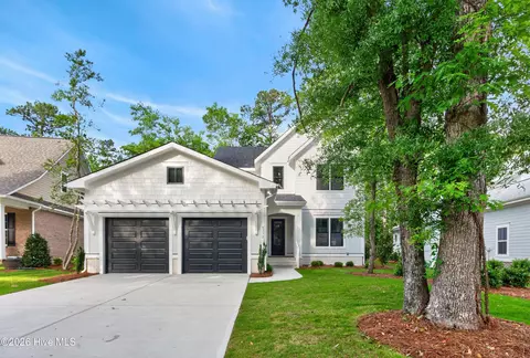 8312 Vintage Club Cir, Wilmington, NC 28411