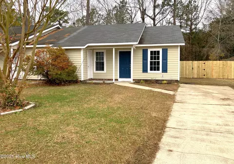 309 W Frances St, Jacksonville, NC 28546