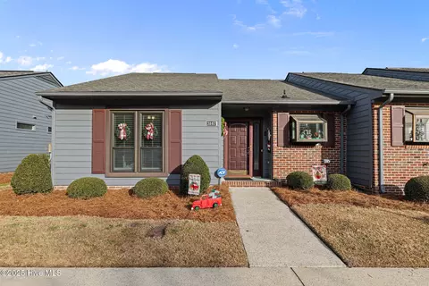 3147 Fox Run Dr, Kinston, NC 28504