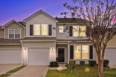 160 Freeboard Ln, Calabash, NC 28467