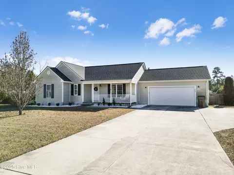 305 Murphy Dr, Jacksonville, NC 28540