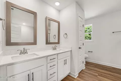 Bath - 262 Yardley Dr, Smithfield, NC 27577 photo 1 of 3