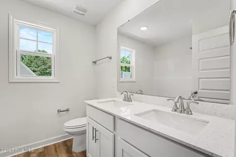 Bath - 262 Yardley Dr, Smithfield, NC 27577 photo 2 of 3