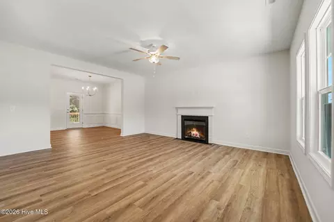 Living - 262 Yardley Dr, Smithfield, NC 27577 photo 1 of 2