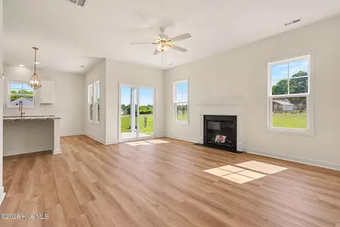 Living - 41 Rum Row Ct, Smithfield, NC 27577 photo 2 of 3