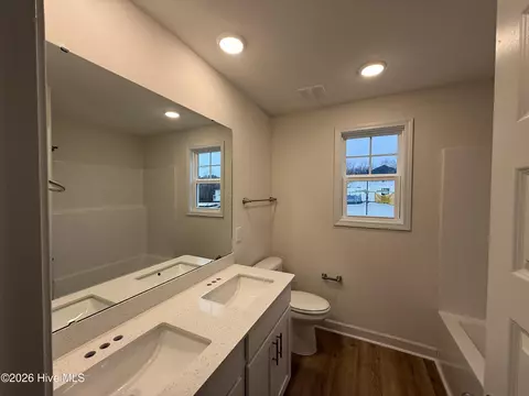 Bath - 203 Yardley Dr, Smithfield, NC 27577 photo 2 of 3