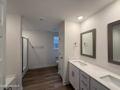 Bath - 203 Yardley Dr, Smithfield, NC 27577 photo 1 of 3